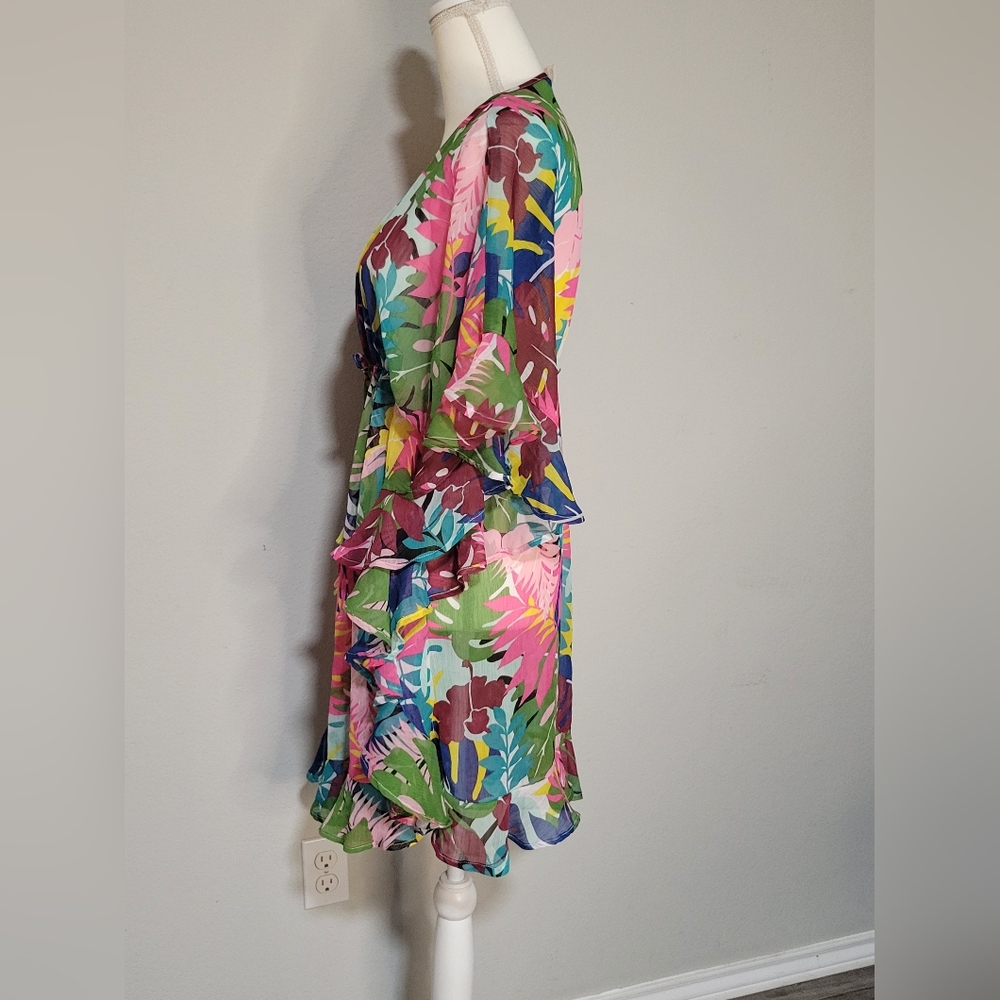 Tropical Print Women's Swim Cover-Up - Picture 2 of 3